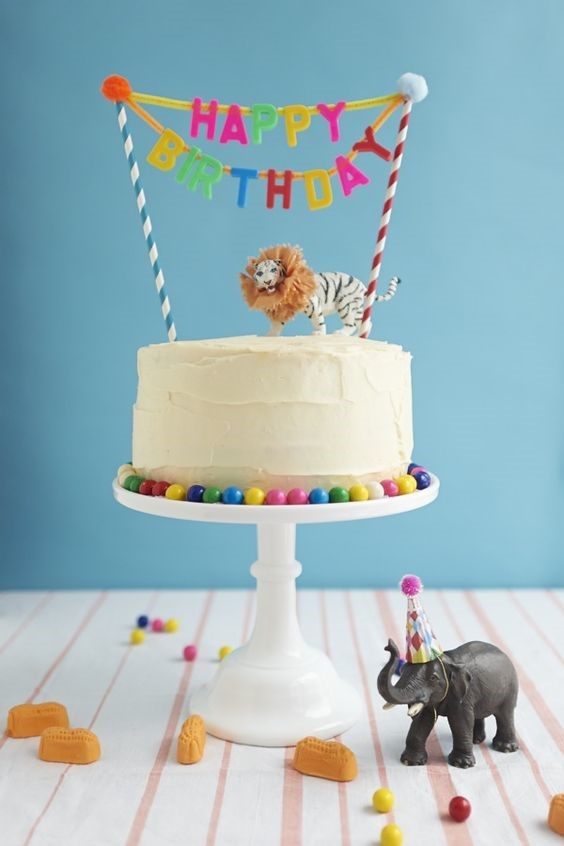 Easily decorate a cake design birthday