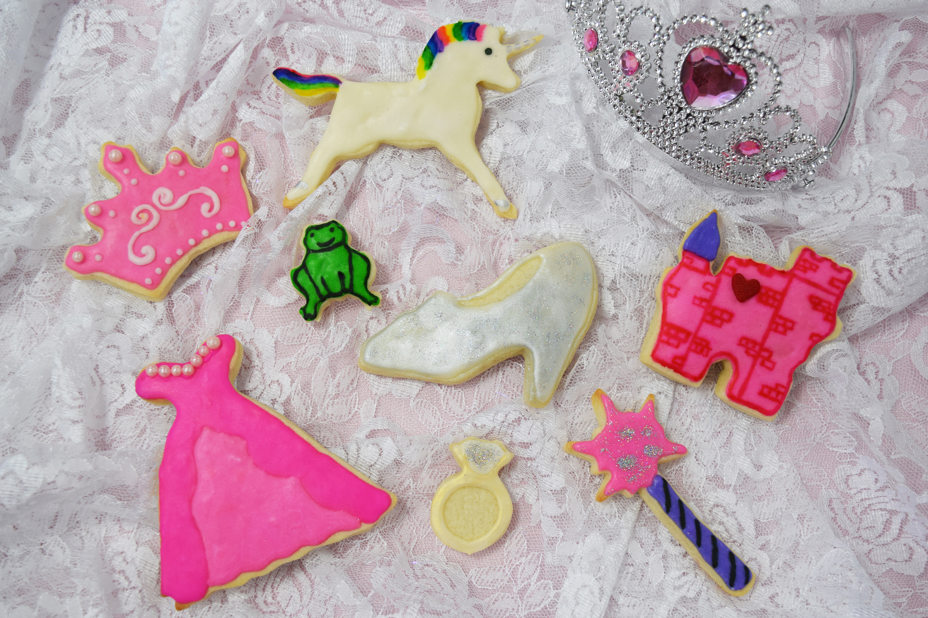 Little Princess Cake Decorating kit, 8 cutters from 3.8 to 11.4 cm