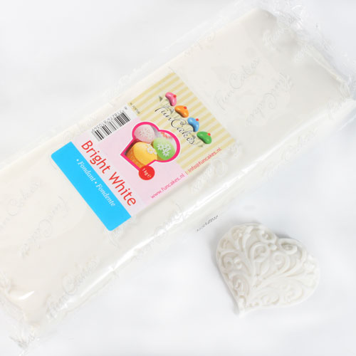 Rollfondant FunCakes  Bright White Vanille Flavour -1 kg-